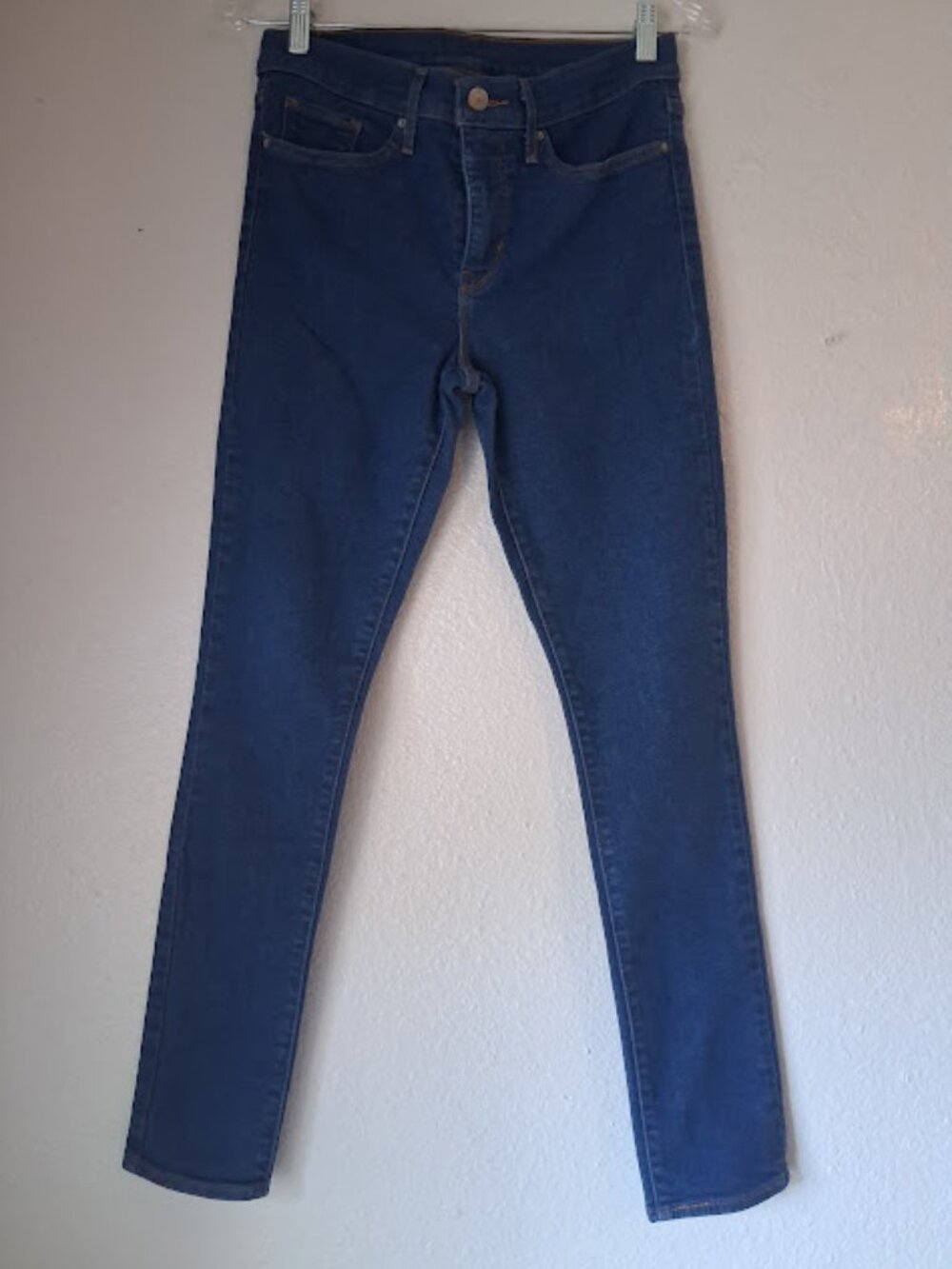 Levi's women's size 28/ blue 311 shaping skinny jeans